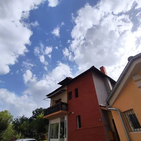 Mali Raj Pensión 3*